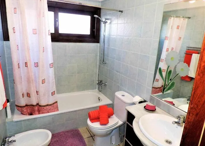 Baroli Amplia Piscina Privada Climatizada Playa Blanca (Lanzarote)