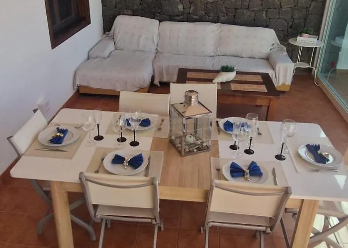 Baroli Amplia Piscina Privada Climatizada Vila