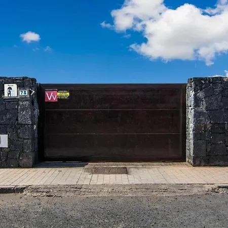 Baroli Amplia Piscina Privada Climatizada Playa Blanca (Lanzarote)